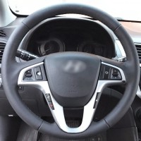Оплетка на руль из натуральной кожи Hyundai Solaris 2011-2017 г.в. (для замены штатной кожи, руль без подогрева, черная)